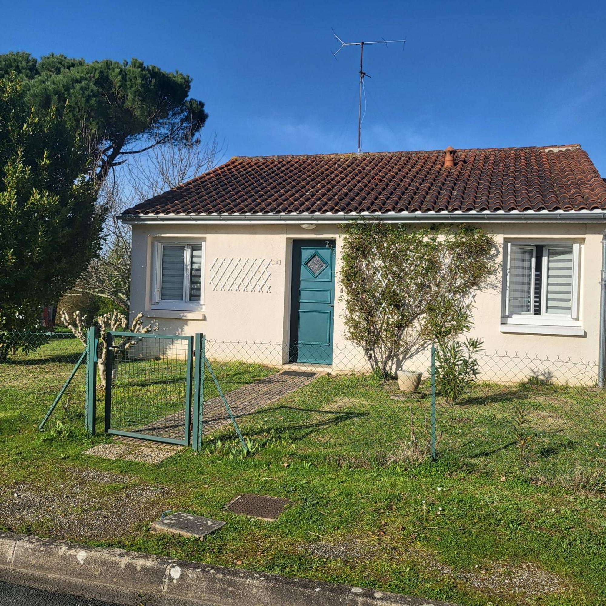 Maison De Vacances En Perigord Noir Le Buisson-de-Cadouin Экстерьер фото